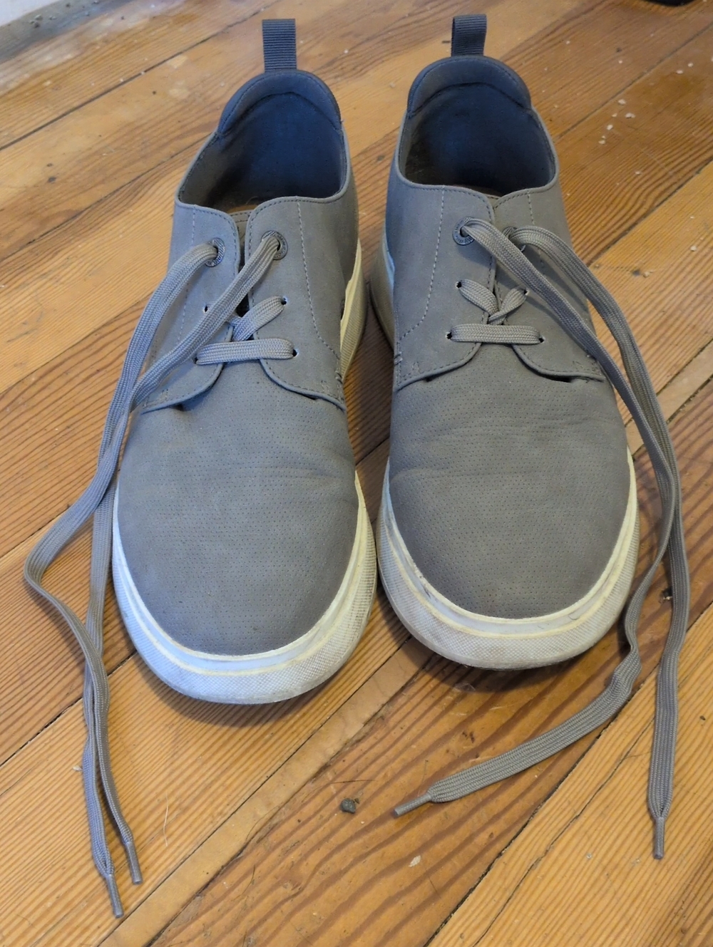 Denver Hayes Men's Gray Casual Lace-Up Sneakers